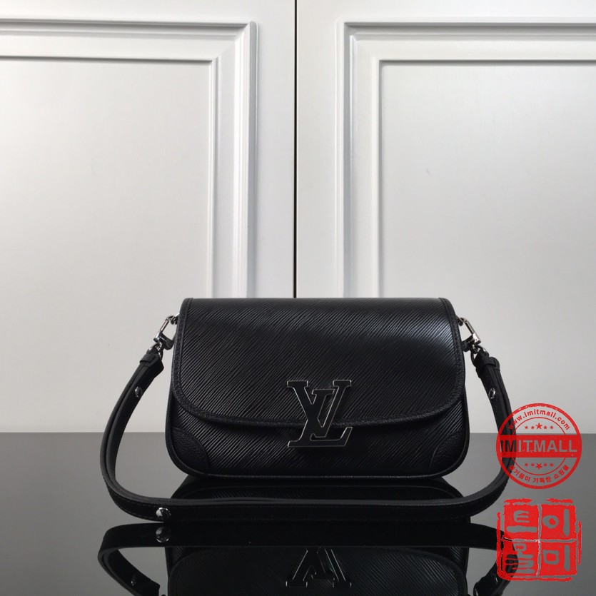louis_vuitton_xxxxx_big_00003.jpg