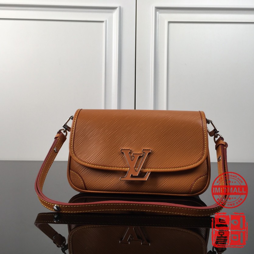 louis_vuitton_xxxxx_big_00004.jpg