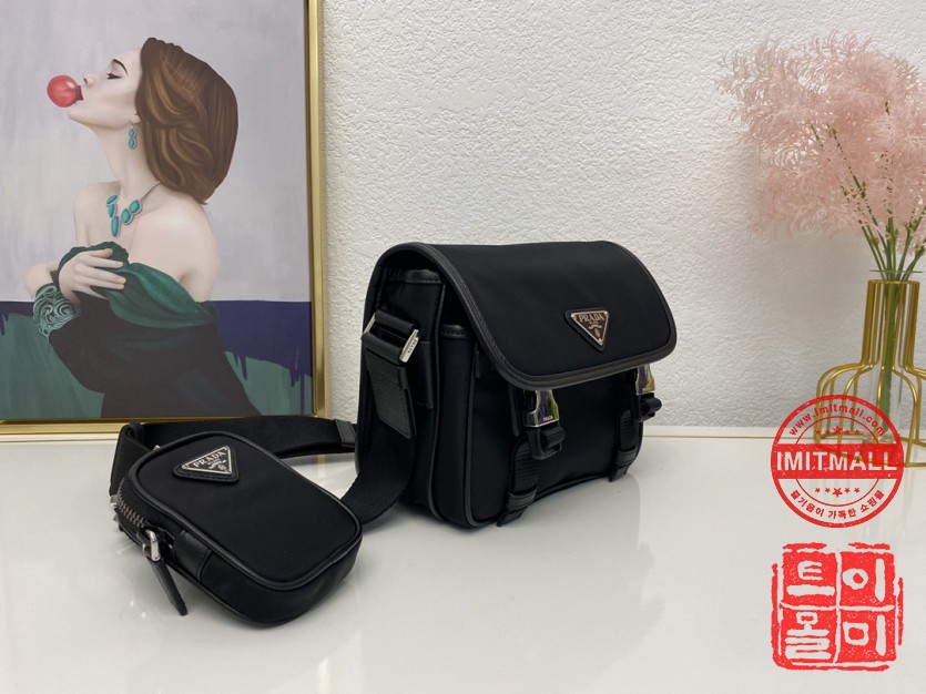 prada_xxxxx_big_00003.jpg