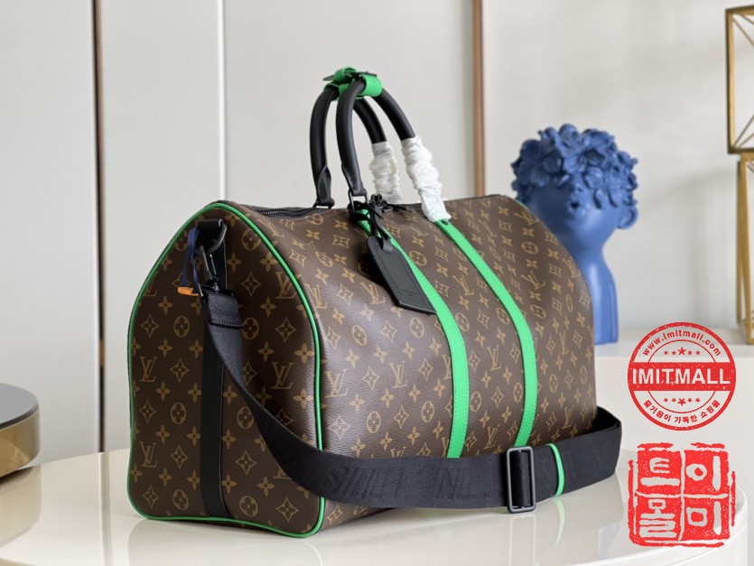 louis_vuitton_xxxxx_big_00004.jpg