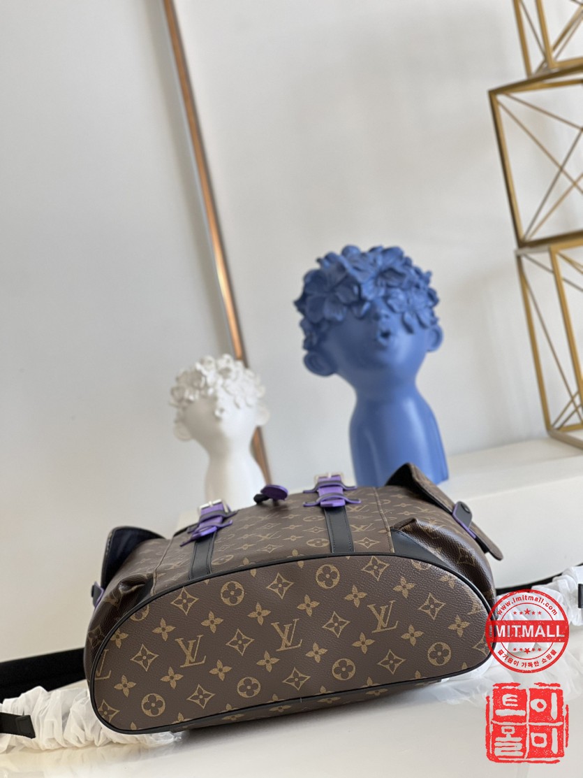 louis_vuitton_xxxxx_big_00006.jpg