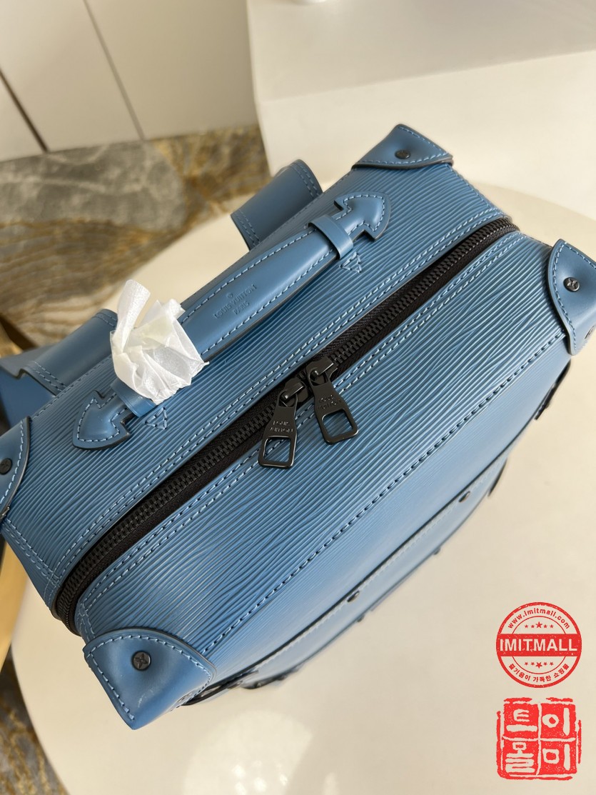 louis_vuitton_xxxxx_big_00007.jpg