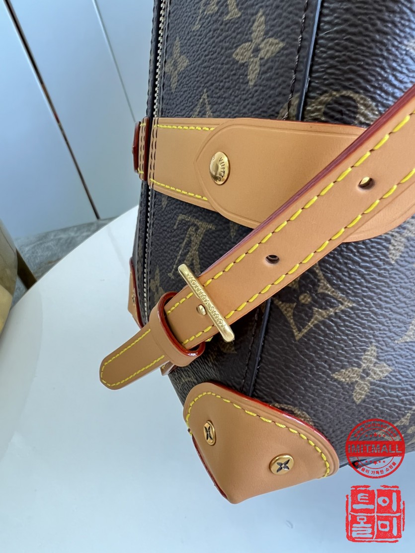 louis_vuitton_xxxxx_big_00006.jpg