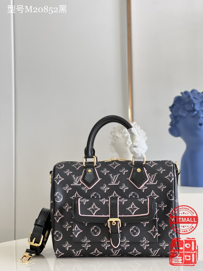 louis_vuitton_xxxxx_big_00001.jpg