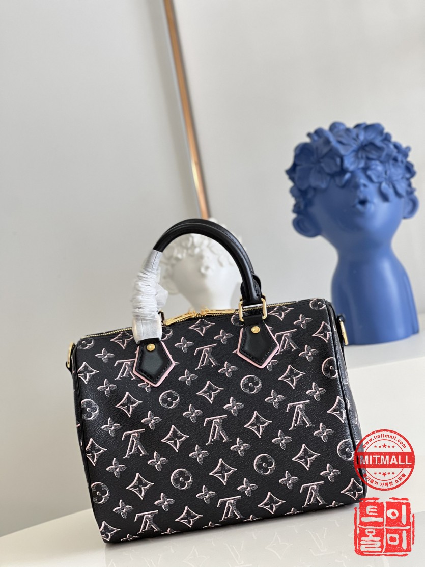 louis_vuitton_xxxxx_big_00005.jpg