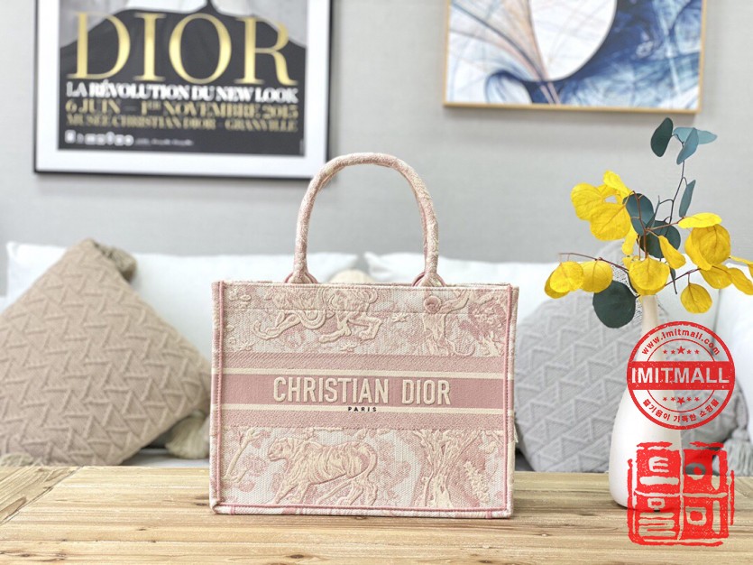 dior_xxxxx_big_00001.jpg