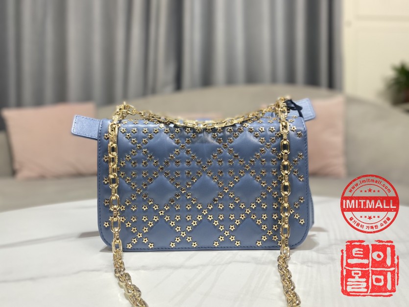 dior_xxxxx_big_00003.jpg
