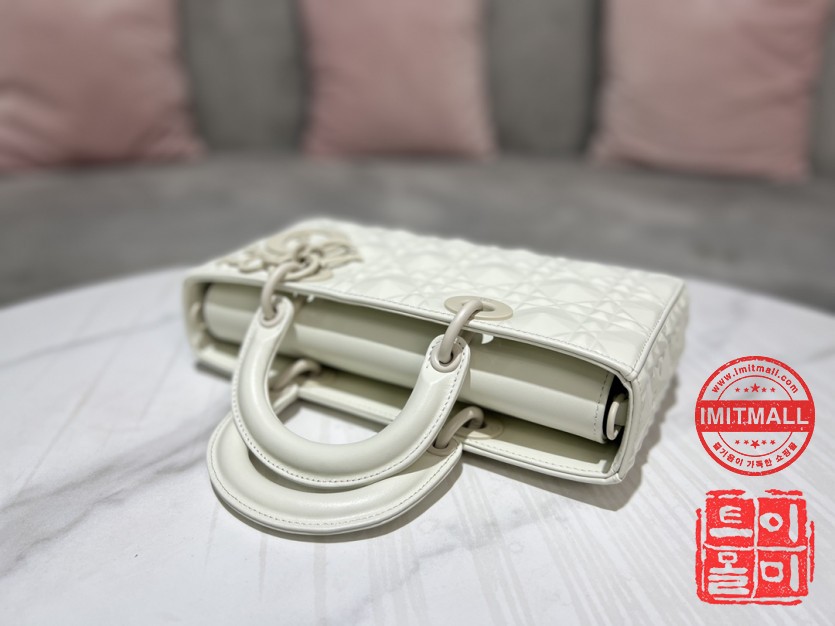 dior_xxxxx_big_00005.jpg