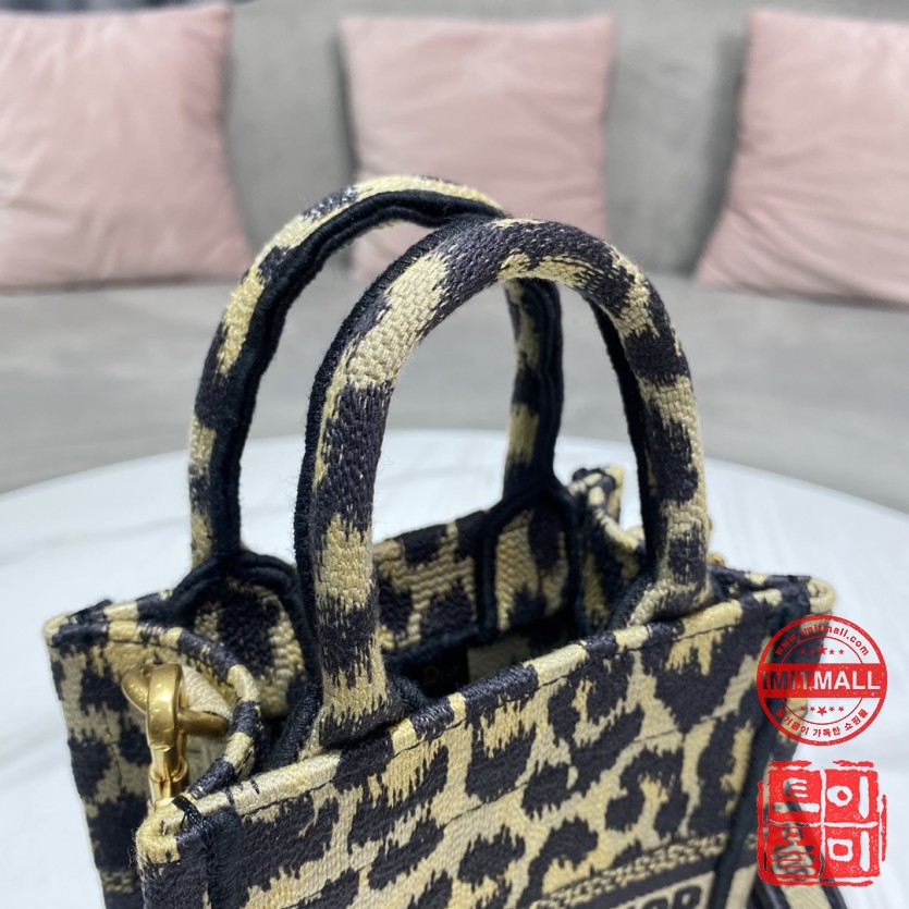 dior_xxxxx_big_00006.jpg