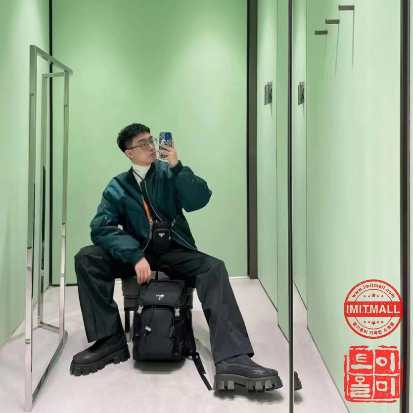 prada_xxxxx_big_00017.jpg