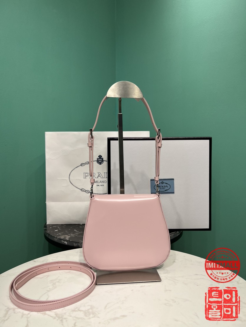 prada_xxxxx_big_00003.jpg