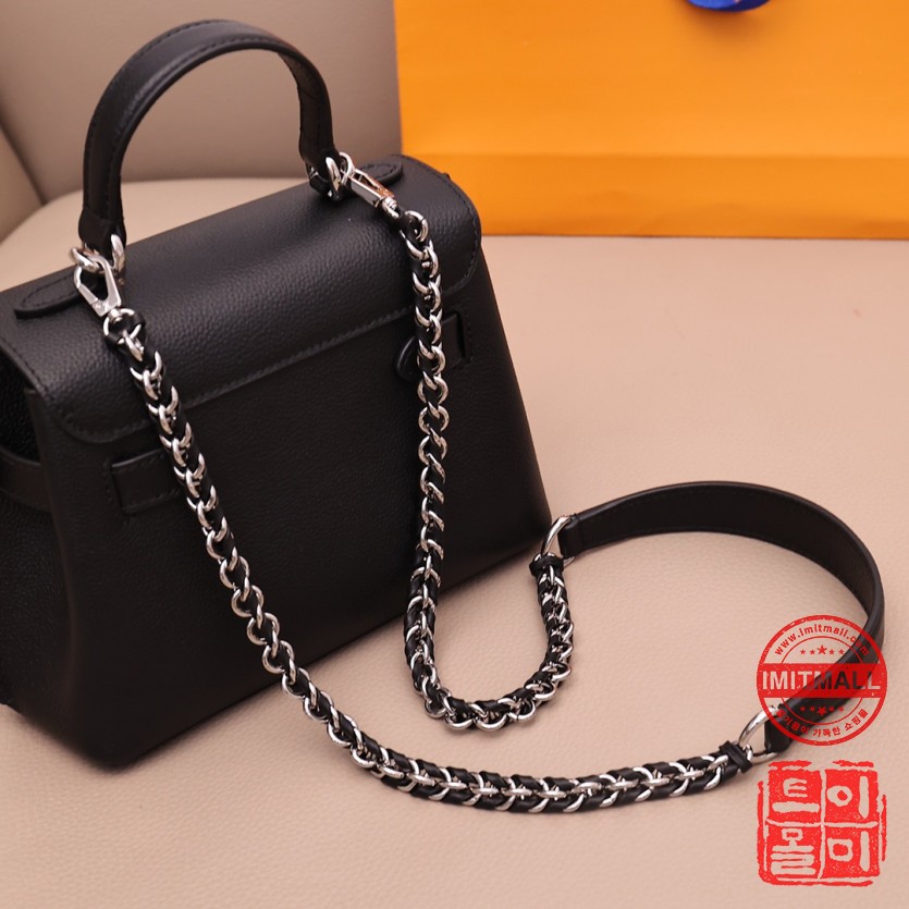 louis_vuitton_xxxxx_big_00013.jpg