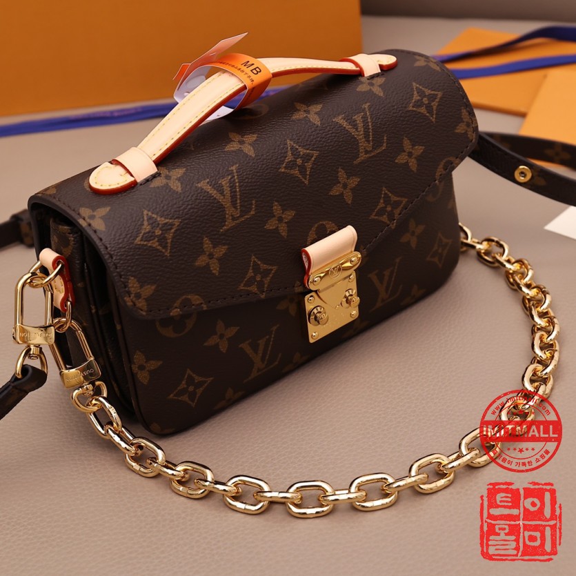 louis_vuitton_xxxxx_big_00009.jpg