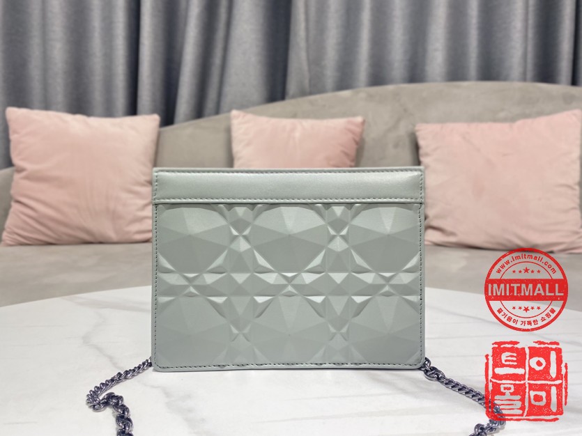 dior_xxxxx_big_00002.jpg