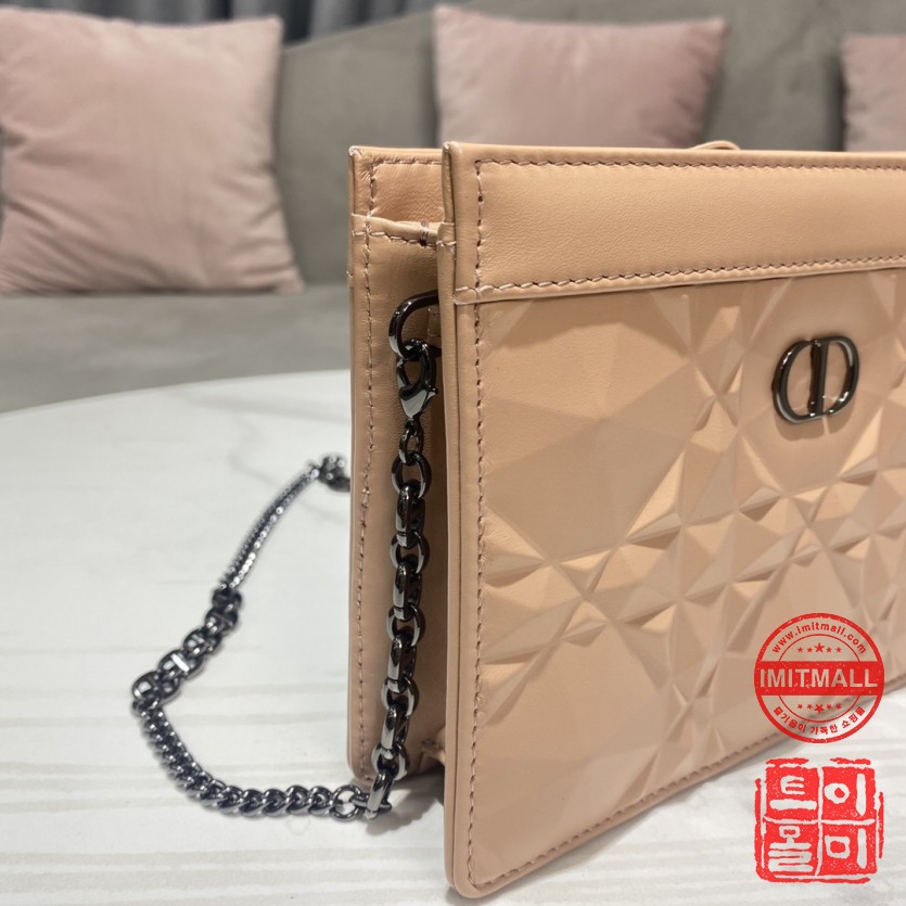 dior_xxxxx_big_00003.jpg