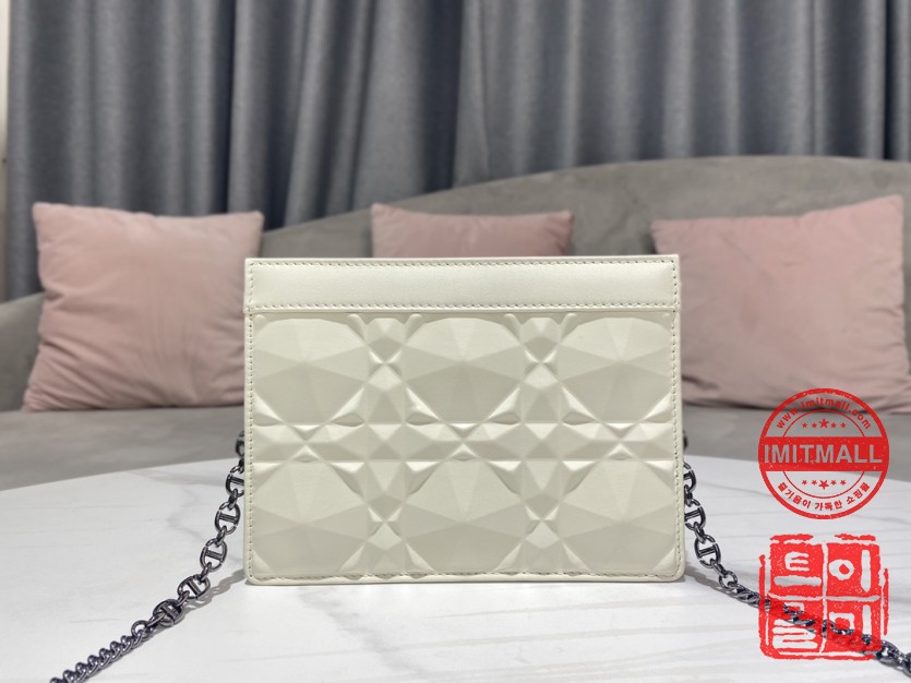 dior_xxxxx_big_00002.jpg