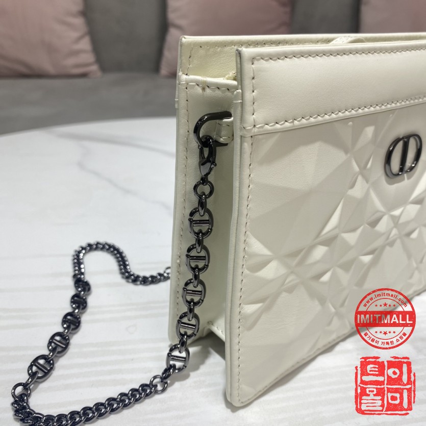 dior_xxxxx_big_00005.jpg