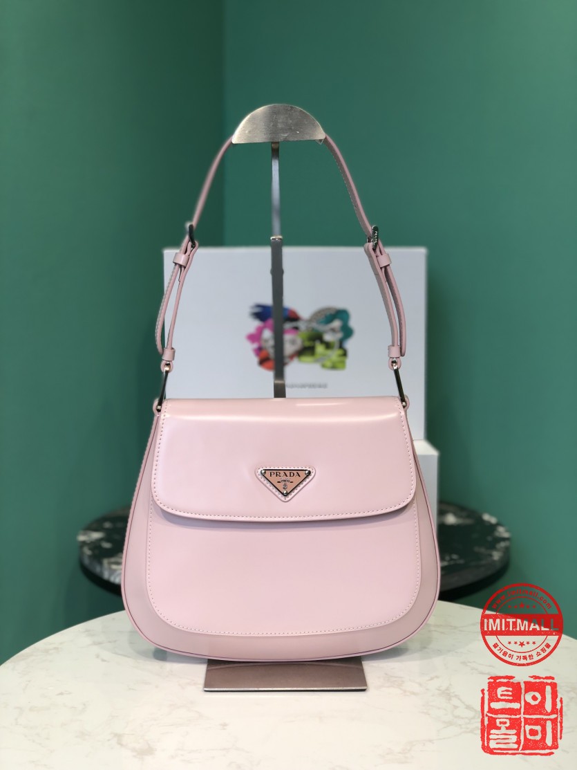 prada_xxxxx_big_00001.jpg
