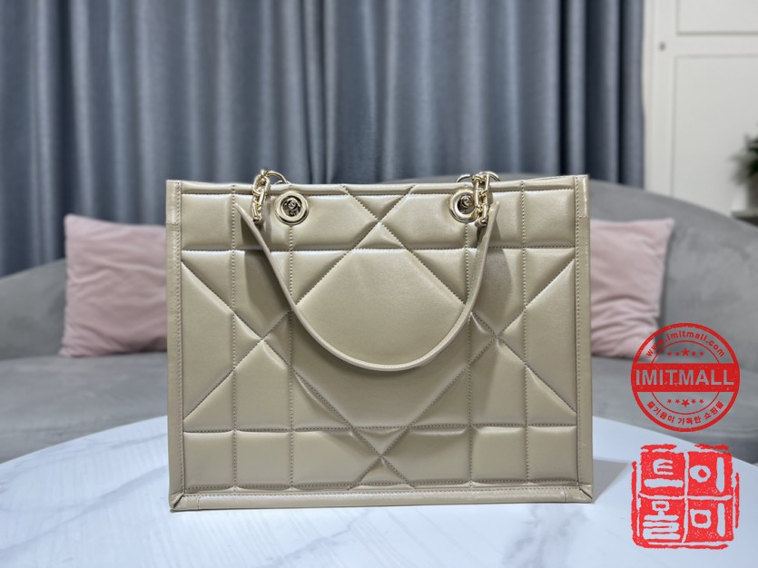 dior_xxxxx_big_00003.jpg