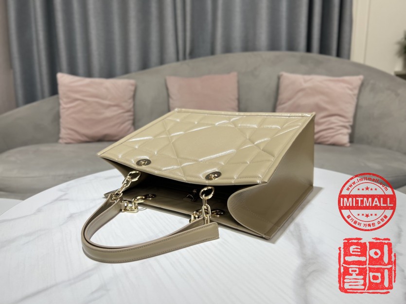 dior_xxxxx_big_00004.jpg