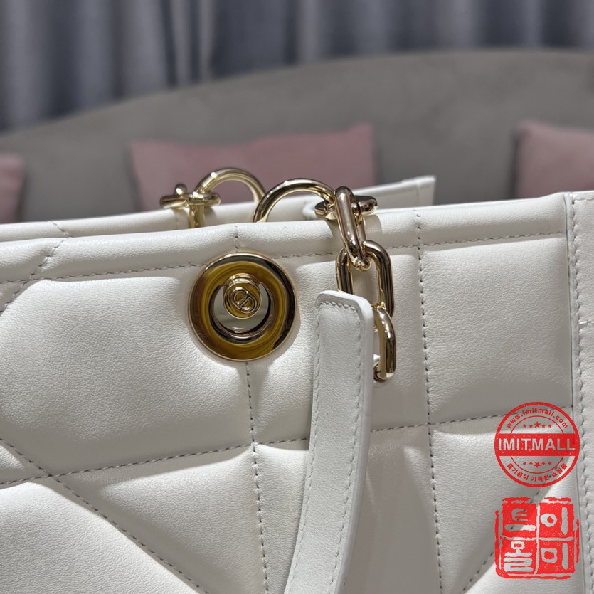 dior_xxxxx_big_00006.jpg