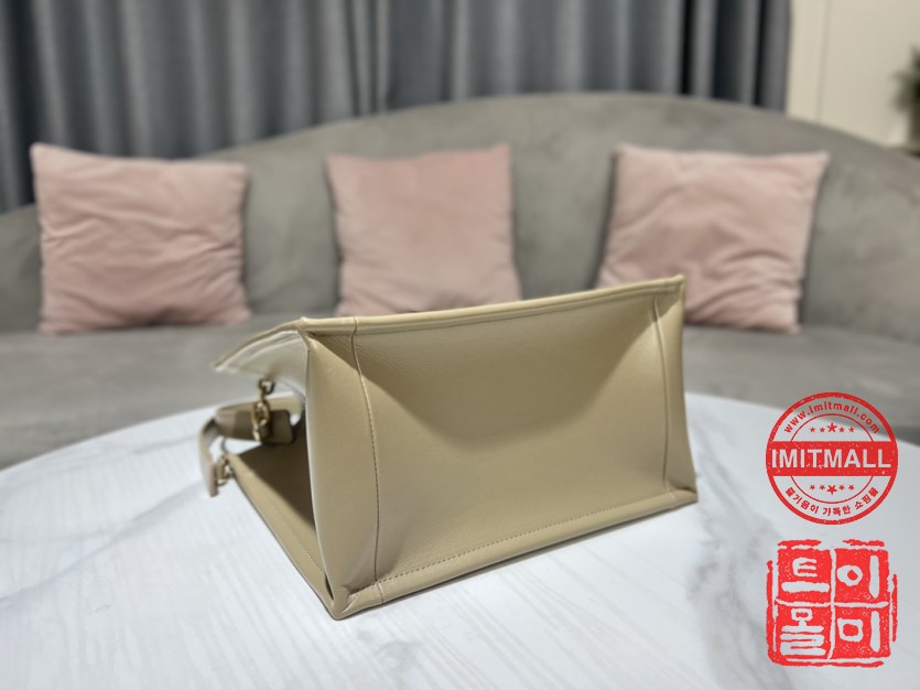 dior_xxxxx_big_00004.jpg