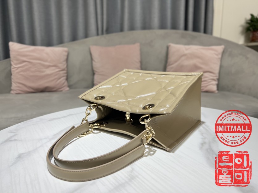 dior_xxxxx_big_00005.jpg