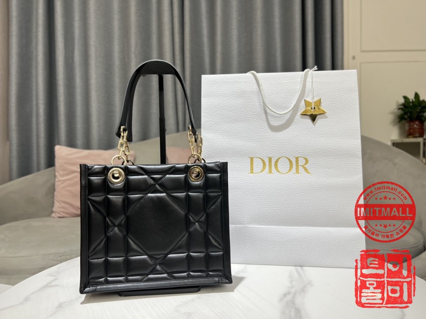 dior_xxxxx_big_00001.jpg
