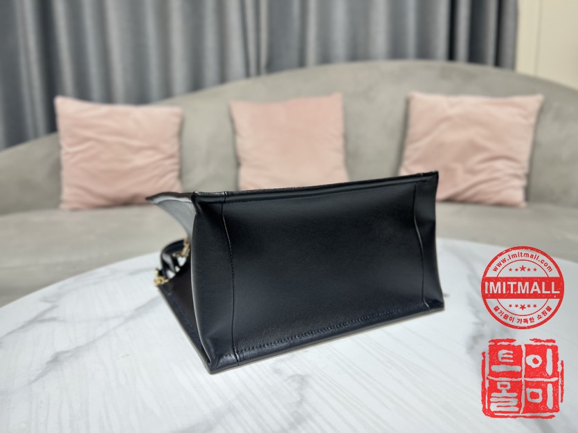dior_xxxxx_big_00004.jpg