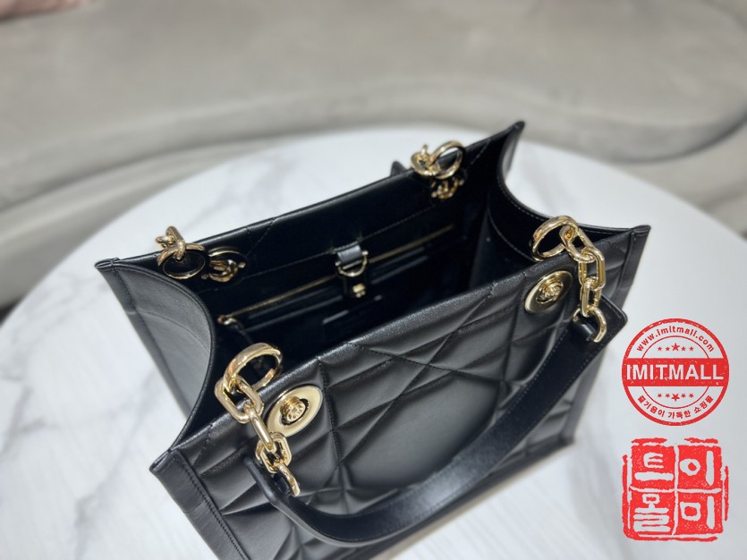 dior_xxxxx_big_00007.jpg