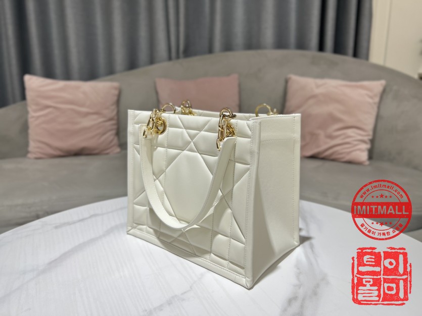dior_xxxxx_big_00003.jpg