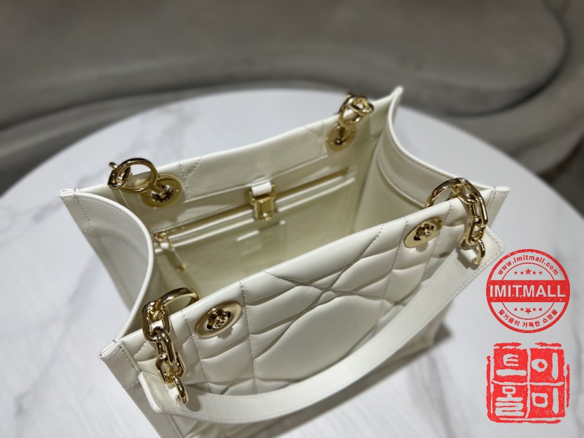 dior_xxxxx_big_00007.jpg