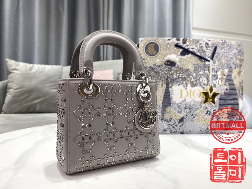 dior_xxxxx_big_00002.jpg