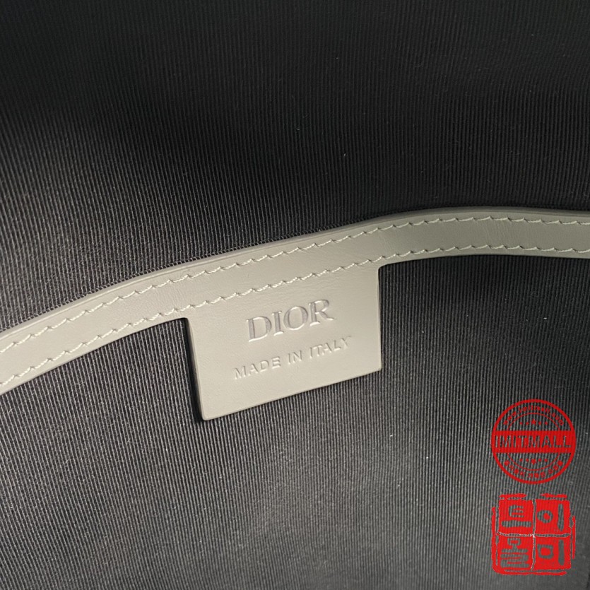 dior_xxxxx_big_00009.jpg
