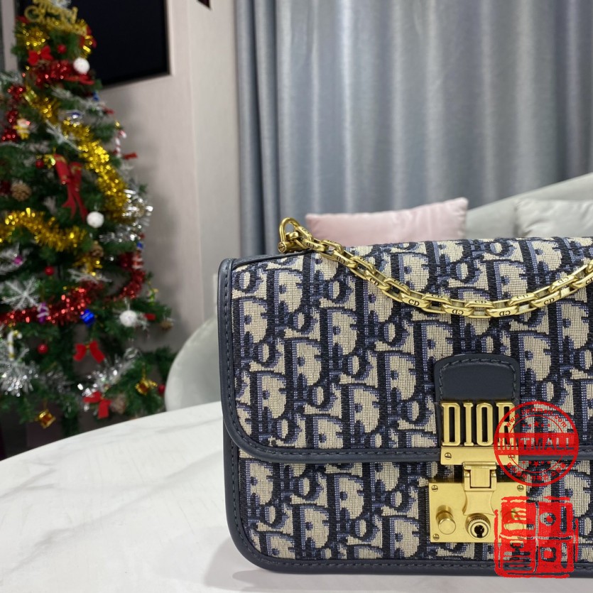 dior_xxxxx_big_00004.jpg