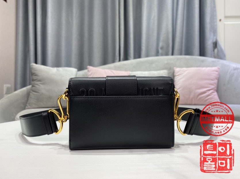 dior_xxxxx_big_00004.jpg