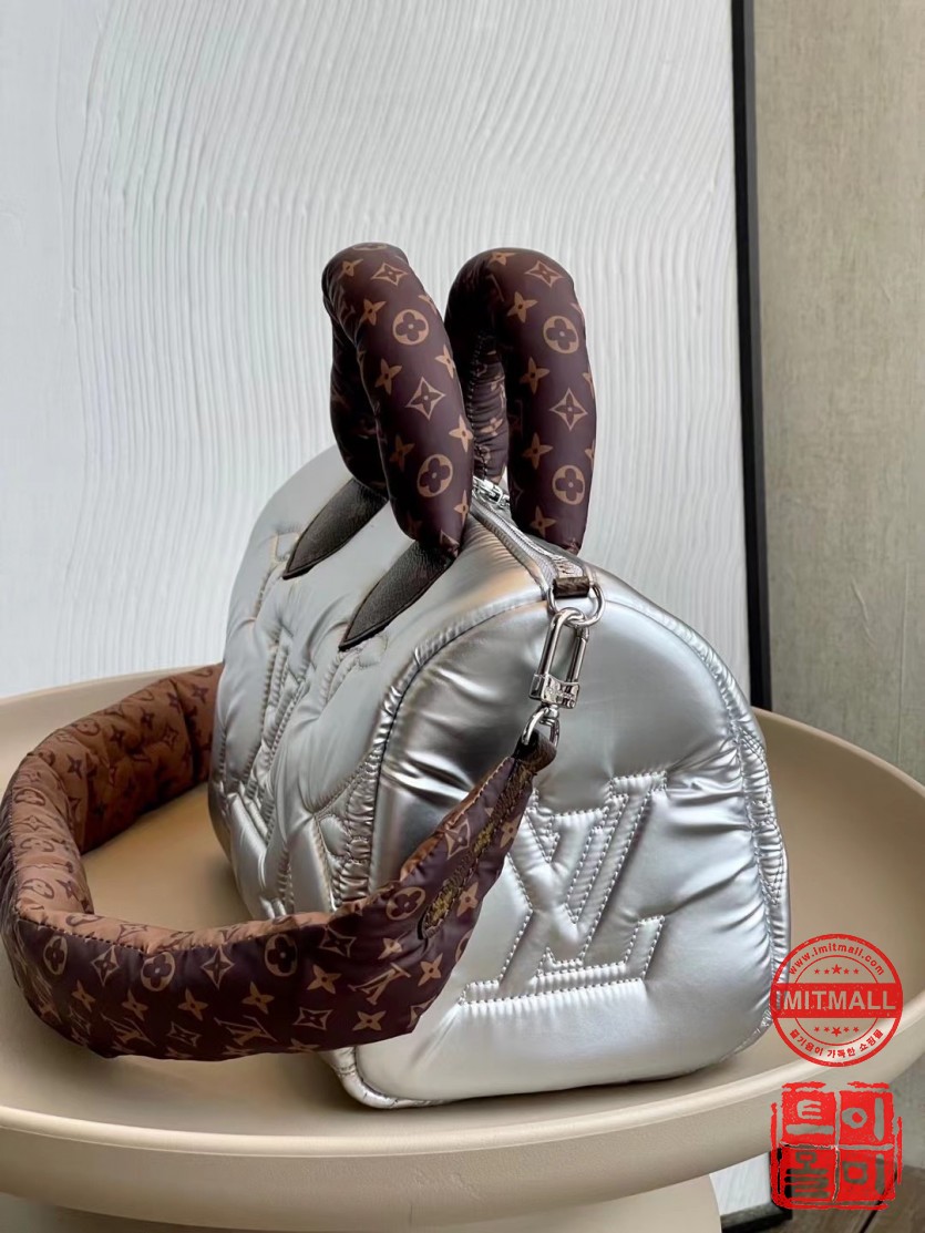 louis_vuitton_xxxxx_big_00002.jpg