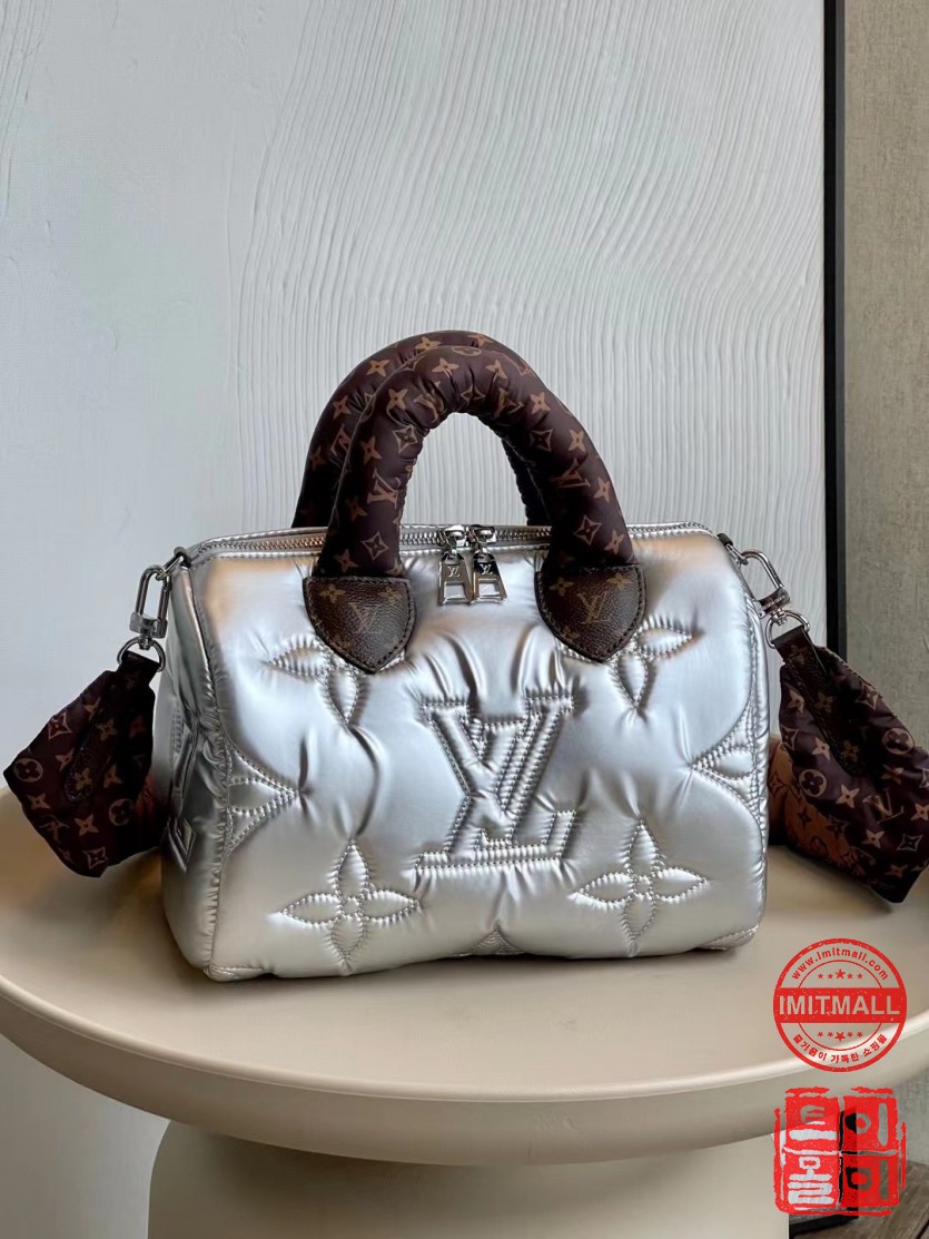 louis_vuitton_xxxxx_big_00003.jpg