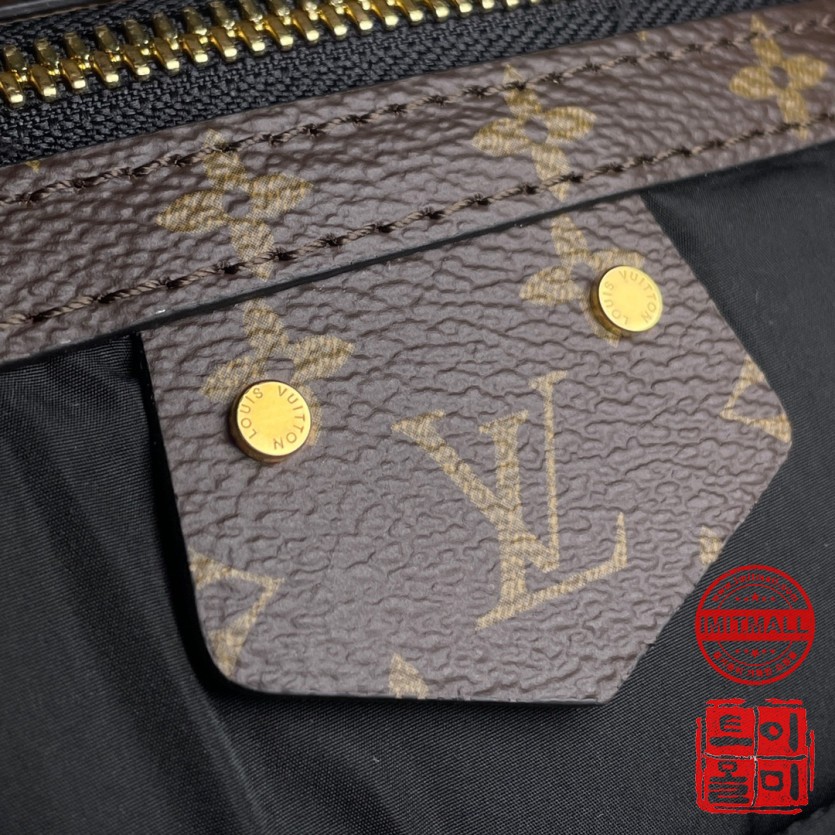 louis_vuitton_xxxxx_big_00006.jpg