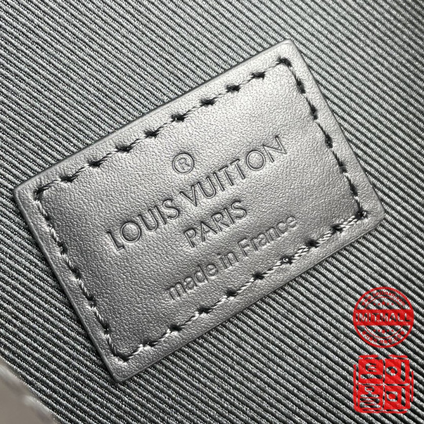 louis_vuitton_xxxxx_big_00007.jpg