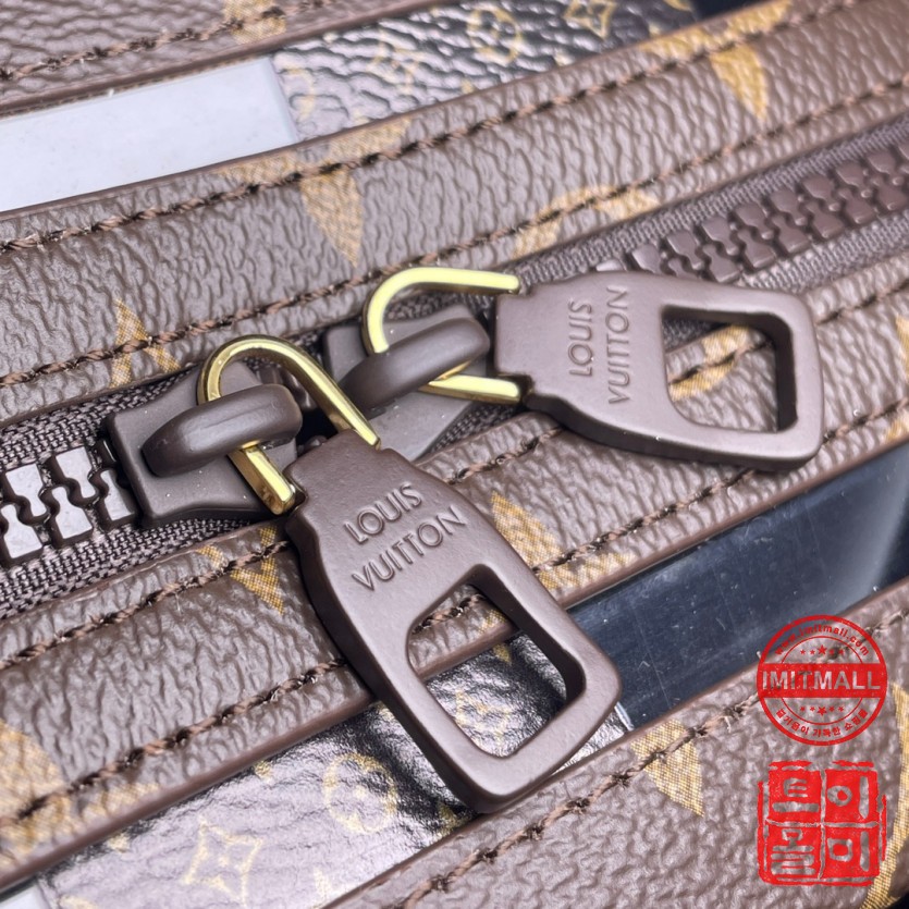 louis_vuitton_xxxxx_big_00007.jpg