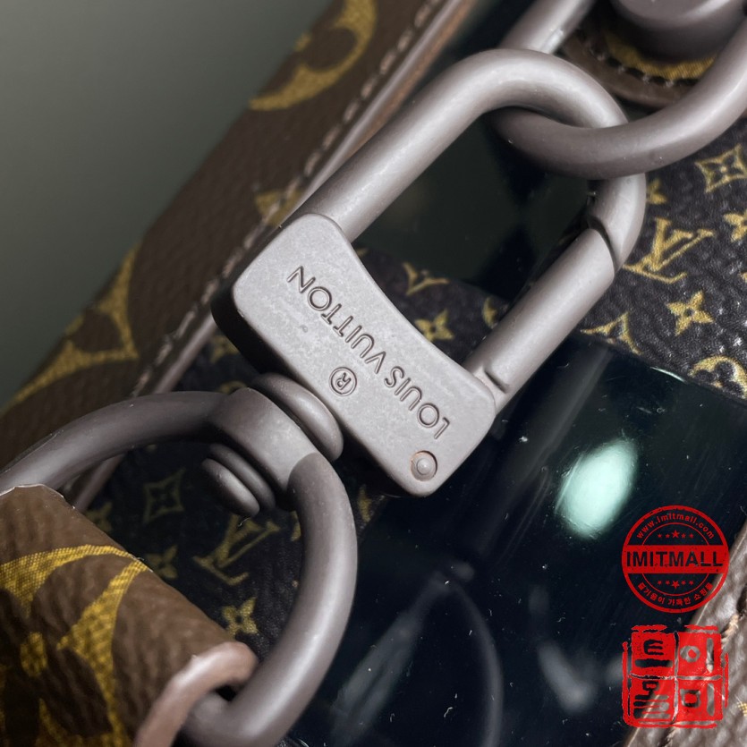 louis_vuitton_xxxxx_big_00008.jpg