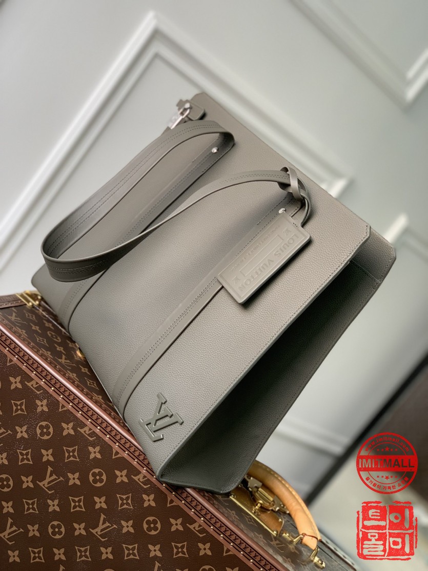 louis_vuitton_xxxxx_big_00003.jpg