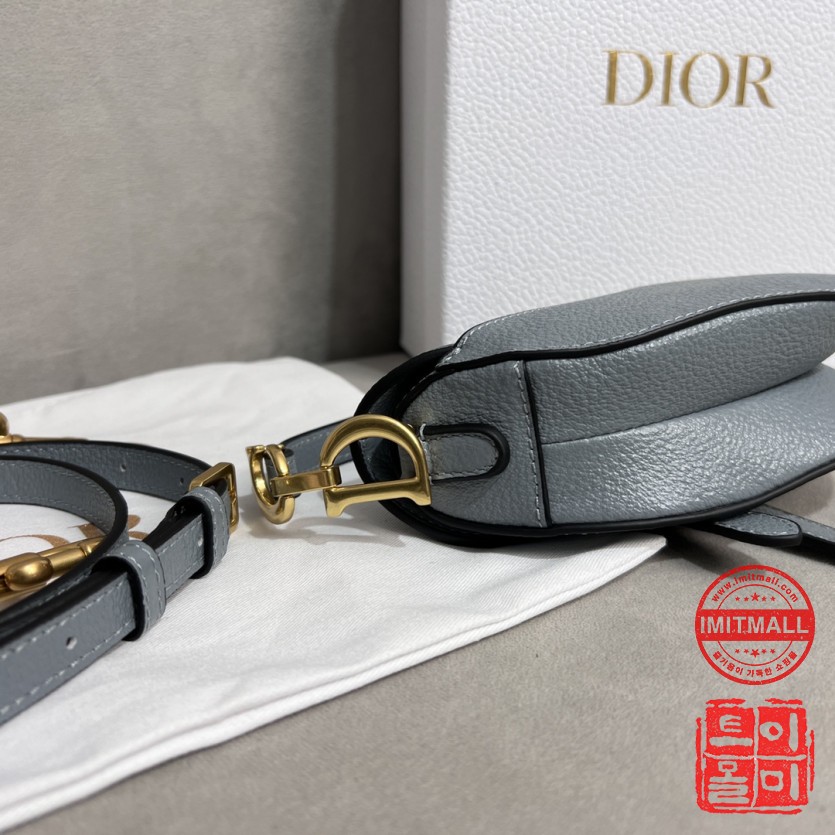 dior_xxxxx_big_00003.jpg