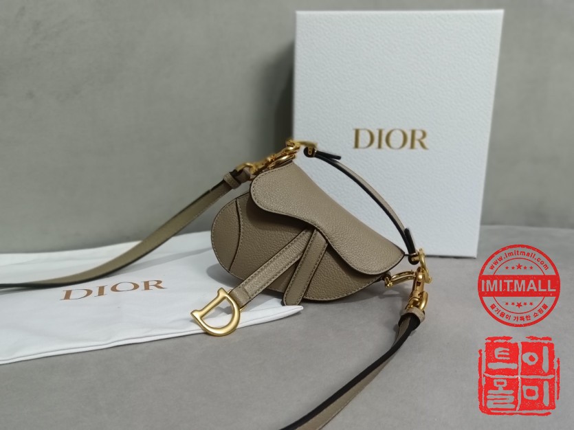 dior_xxxxx_big_00001.jpg