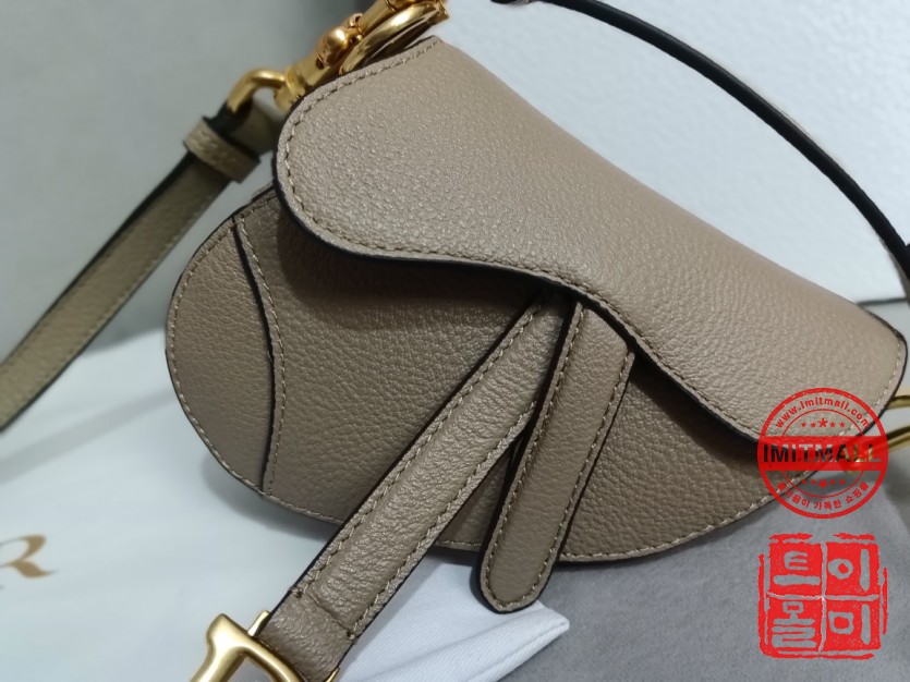 dior_xxxxx_big_00003.jpg