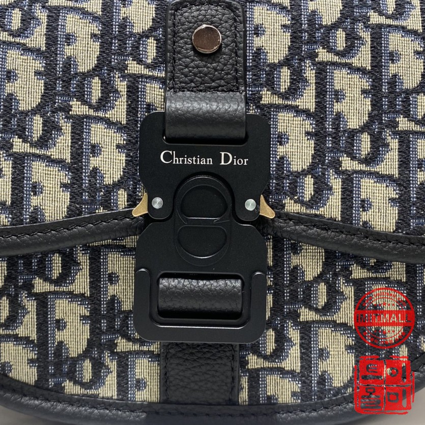 dior_xxxxx_big_00002.jpg
