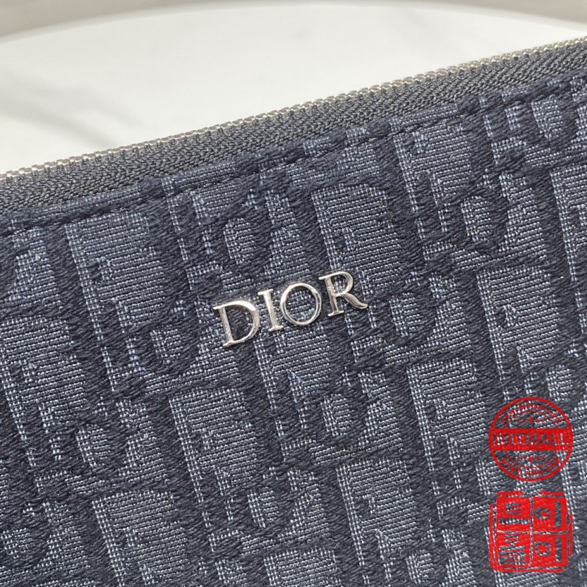 dior_xxxxx_big_00003.jpg