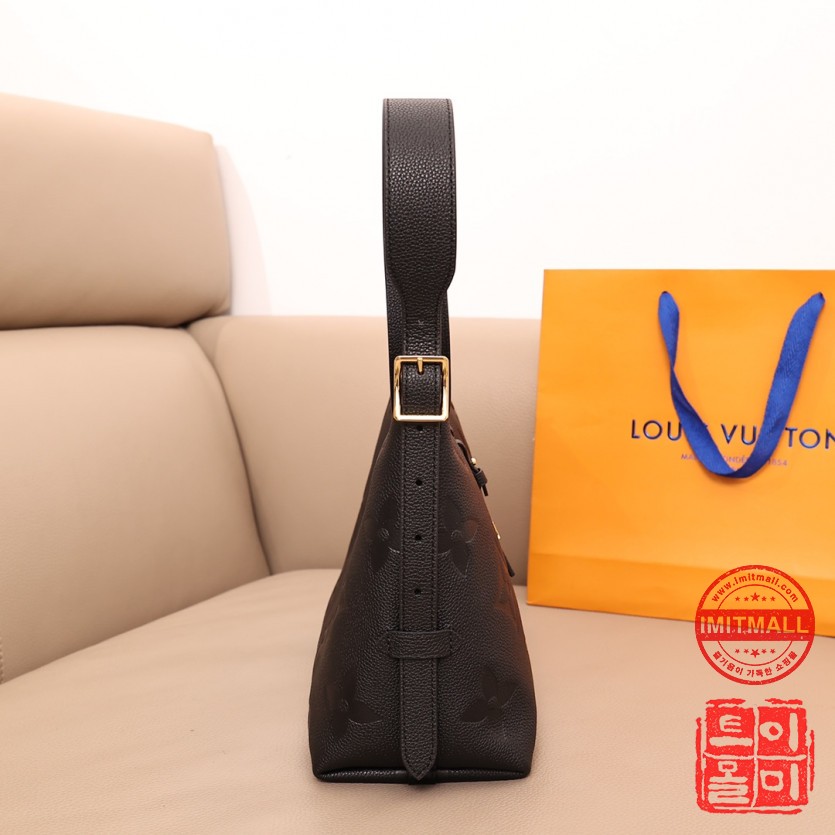 louis_vuitton_xxxxx_big_00006.jpg