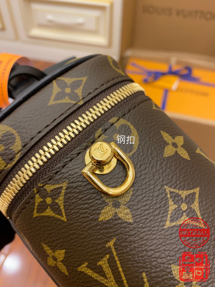 louis_vuitton_xxxxx_big_00004.jpg